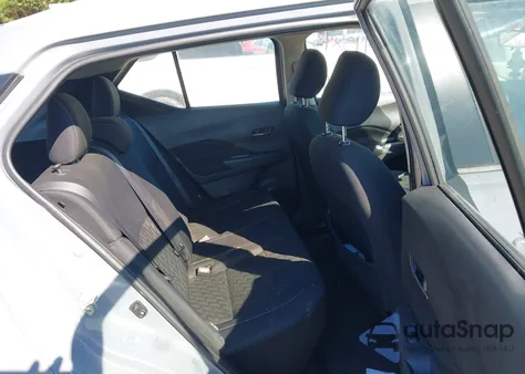 2022 Nissan Kicks Sv Xtronic Cvt из США, поврежденный, VIN 3N1CP5CV2NL495893